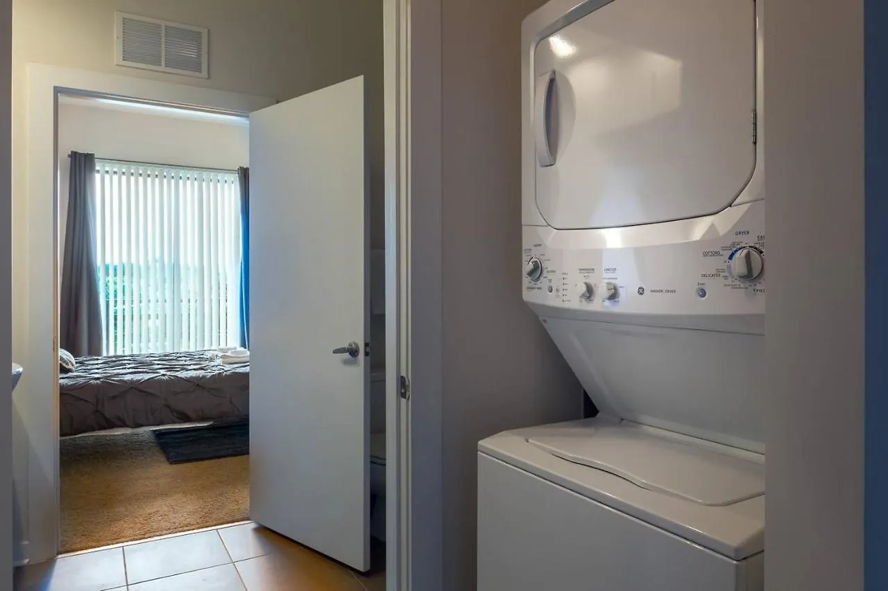 Trifecta Prime Location & Balcony Superhost Apartment Charlotte United States